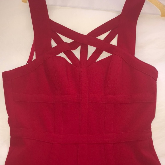 Stunning BCBG red dress - Picture 3 of 3